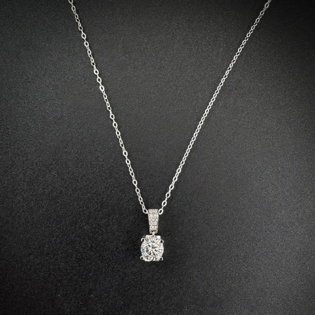 Silver pendant-moissanite-for woman