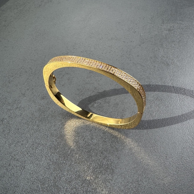 Alloy Gold Plated bracelet