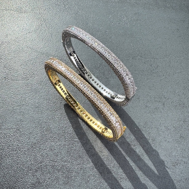 Alloy Gold Plated bracelet