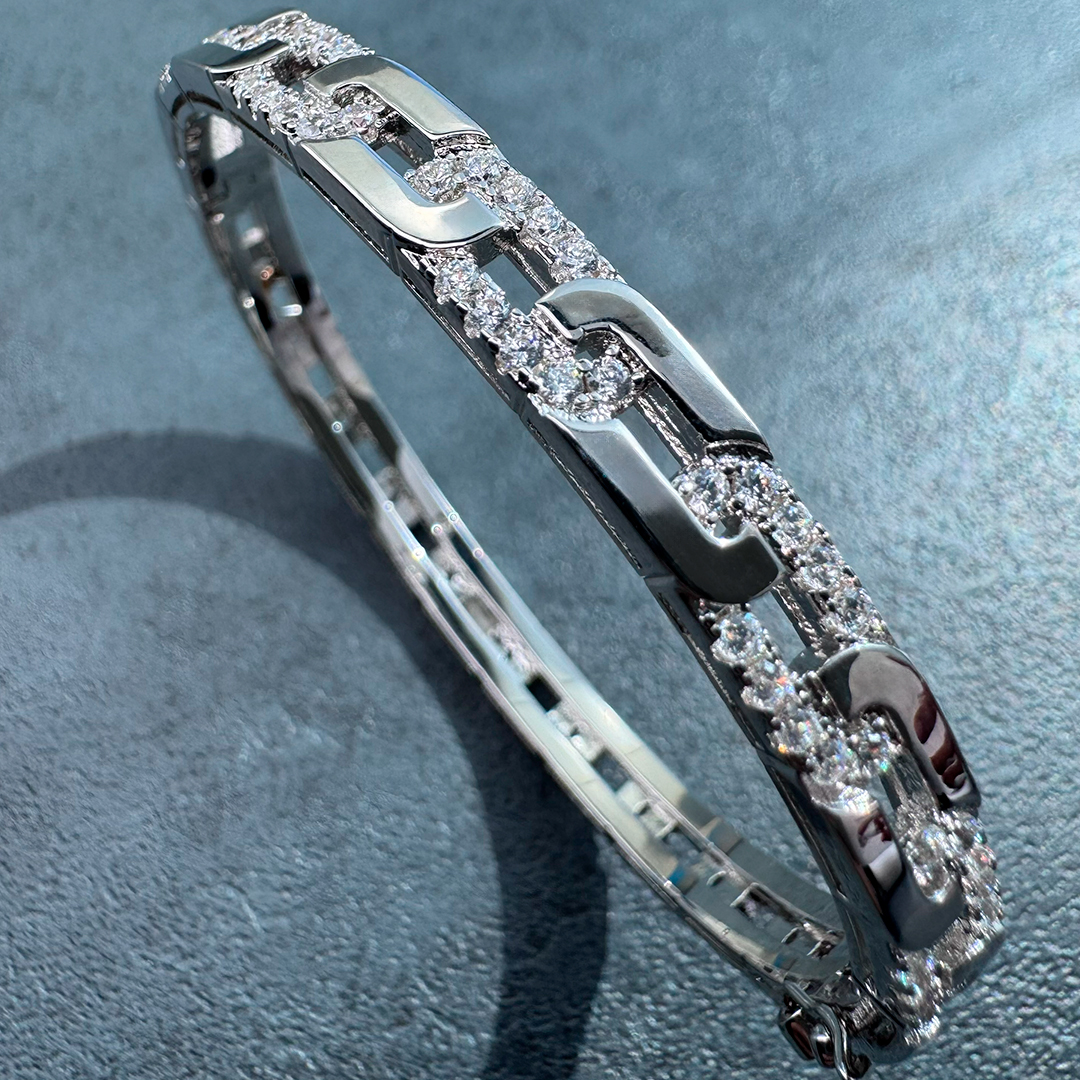 Alloy Gold Plated Link Bangle - Image 4