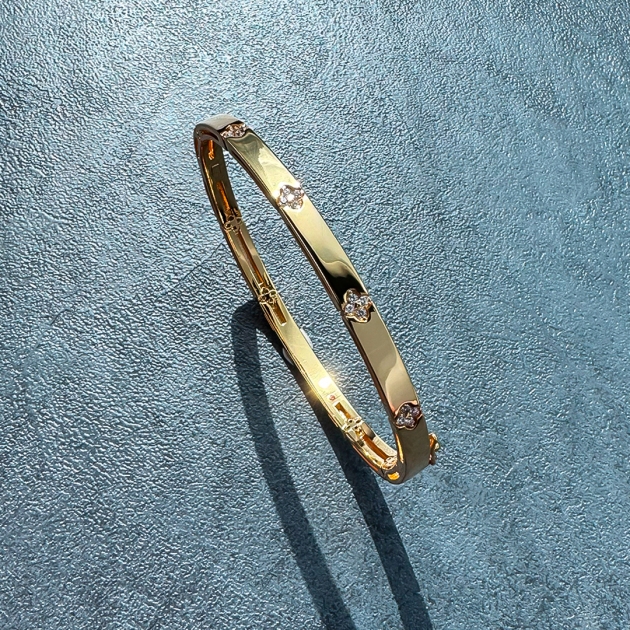 Alloy Gold Plated Clover Bangle