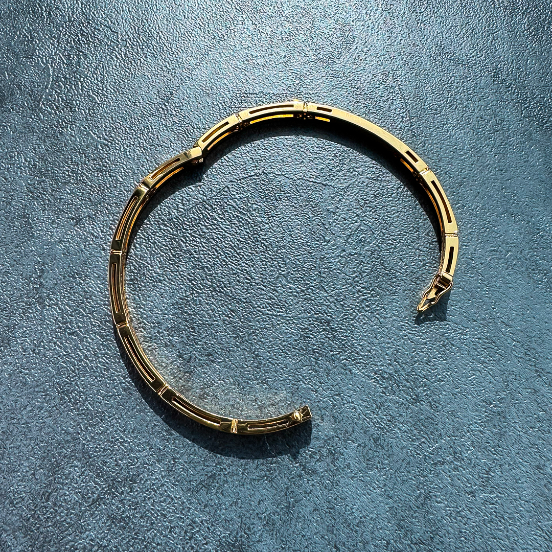 Alloy Gold Plated Clover Bangle - Image 4