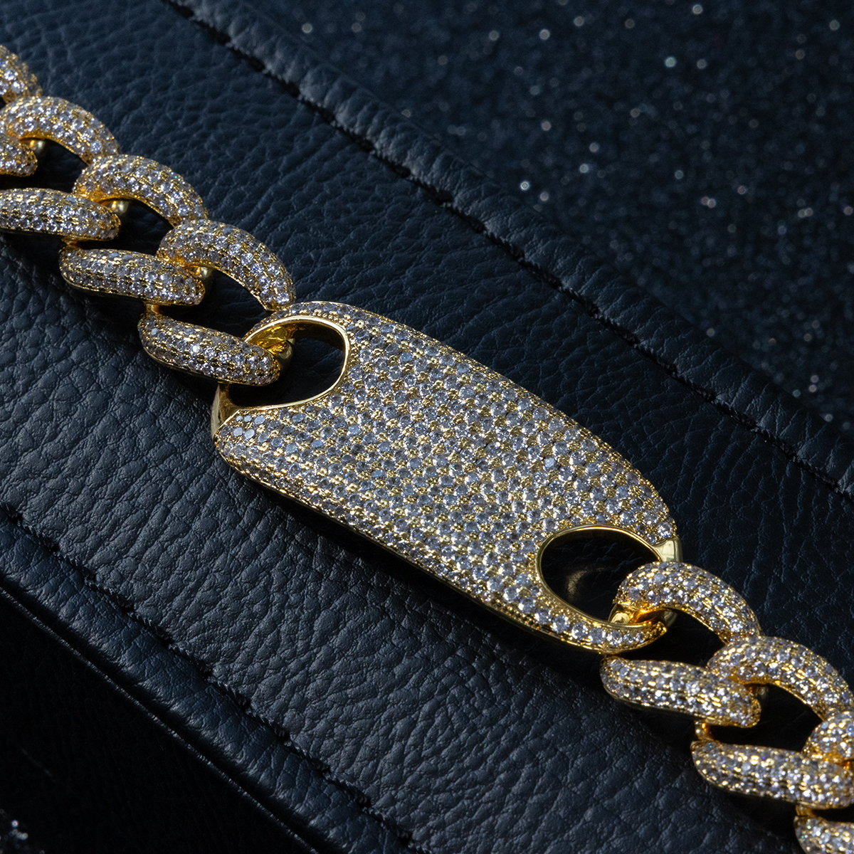 Alloy Gold Plated Link Bracelet - Image 4