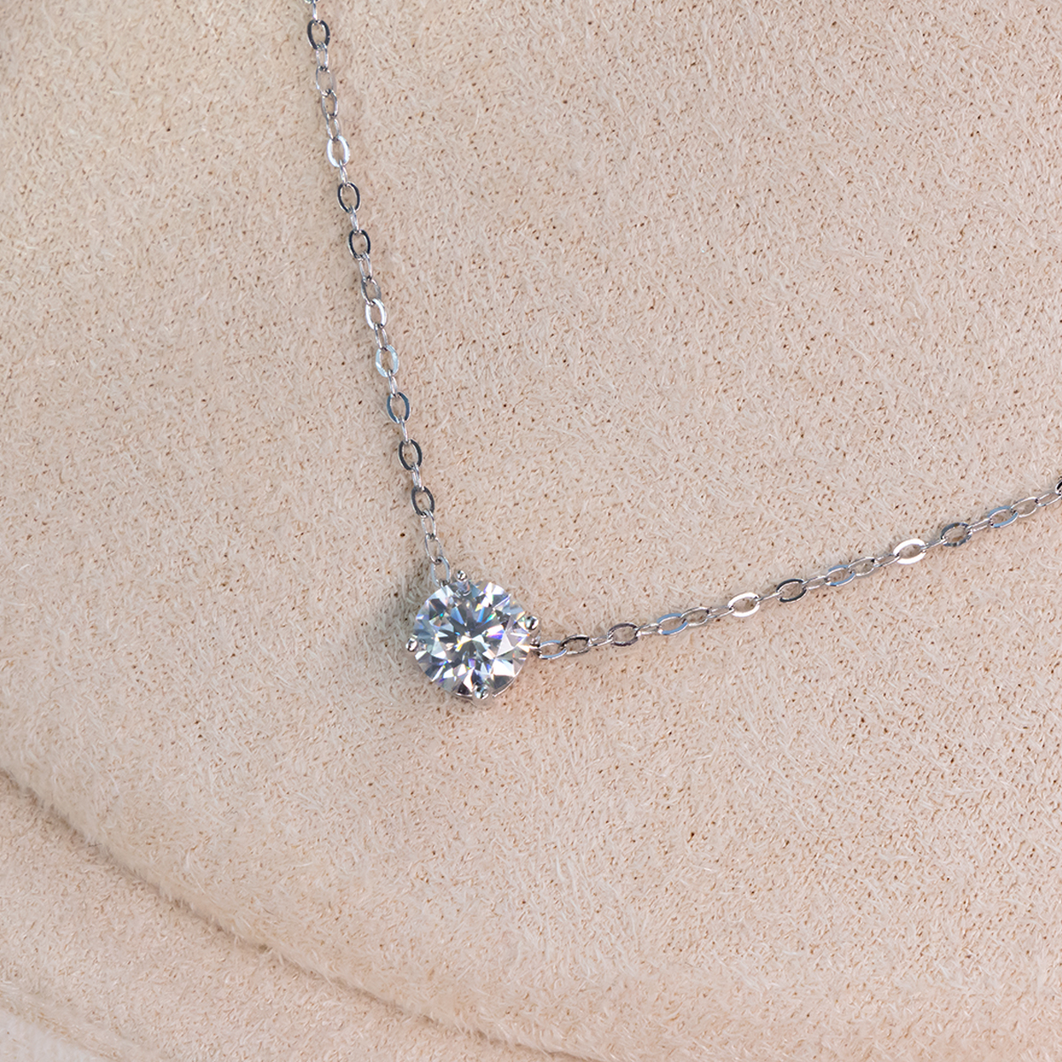 Women’s Silver Jewelry Set with Moissanite - Image 3