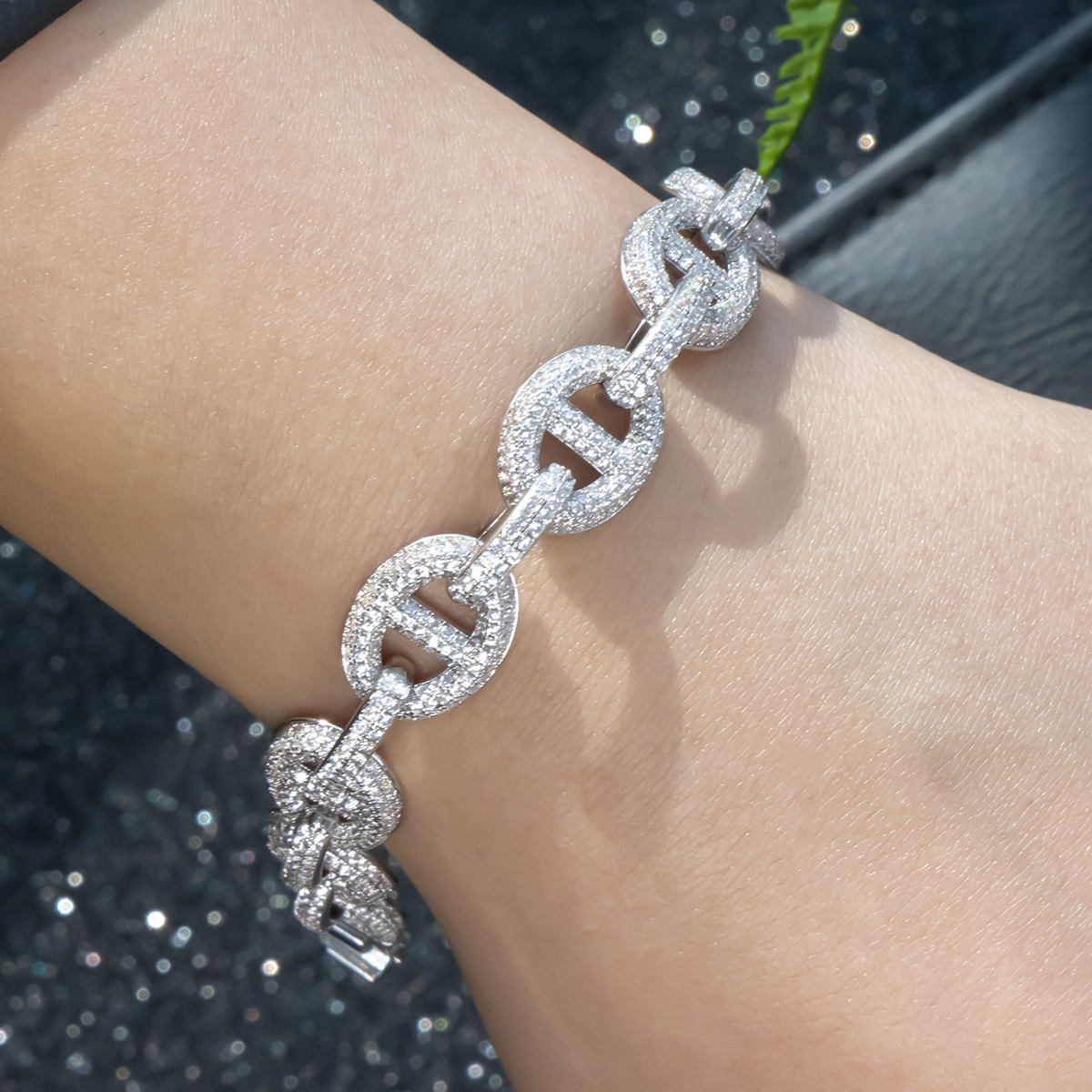 Alloy Gold Plated Geometric Link Bracelet - Image 5