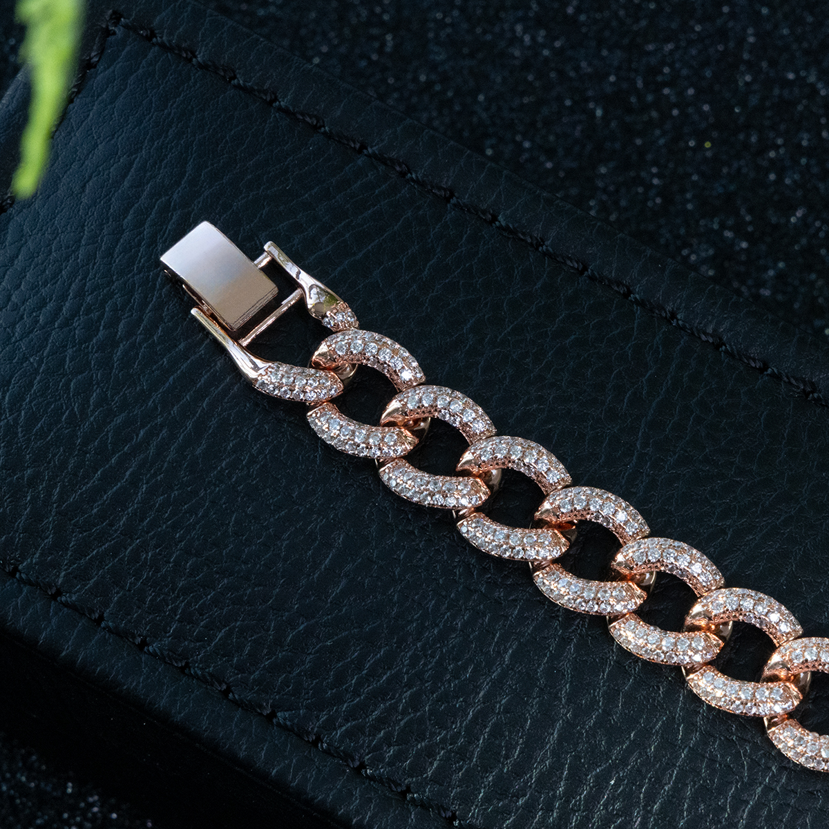 Alloy Gold Plated Cuban Link Bracelet - Image 2