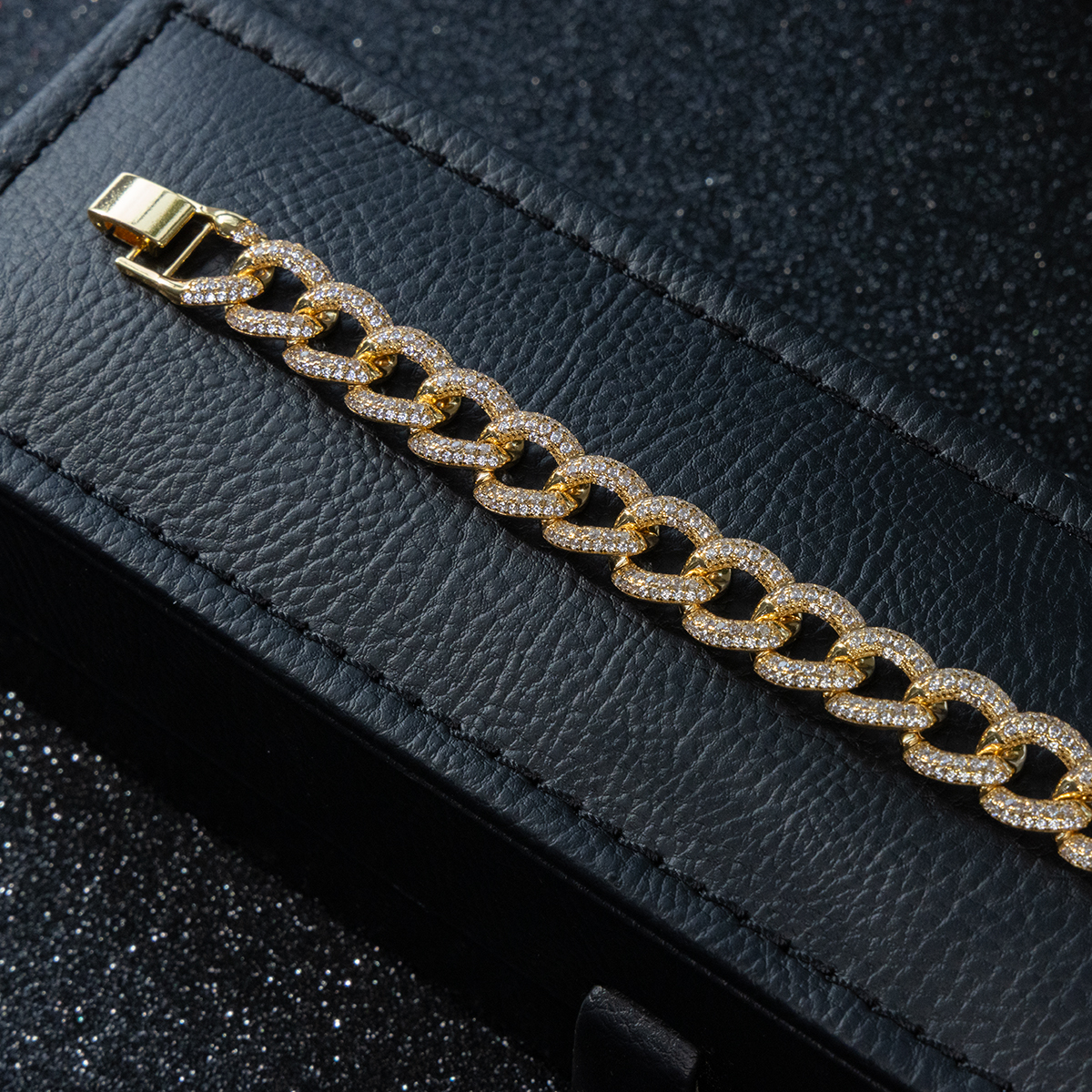 Alloy Gold Plated Link Bracelet - Image 2