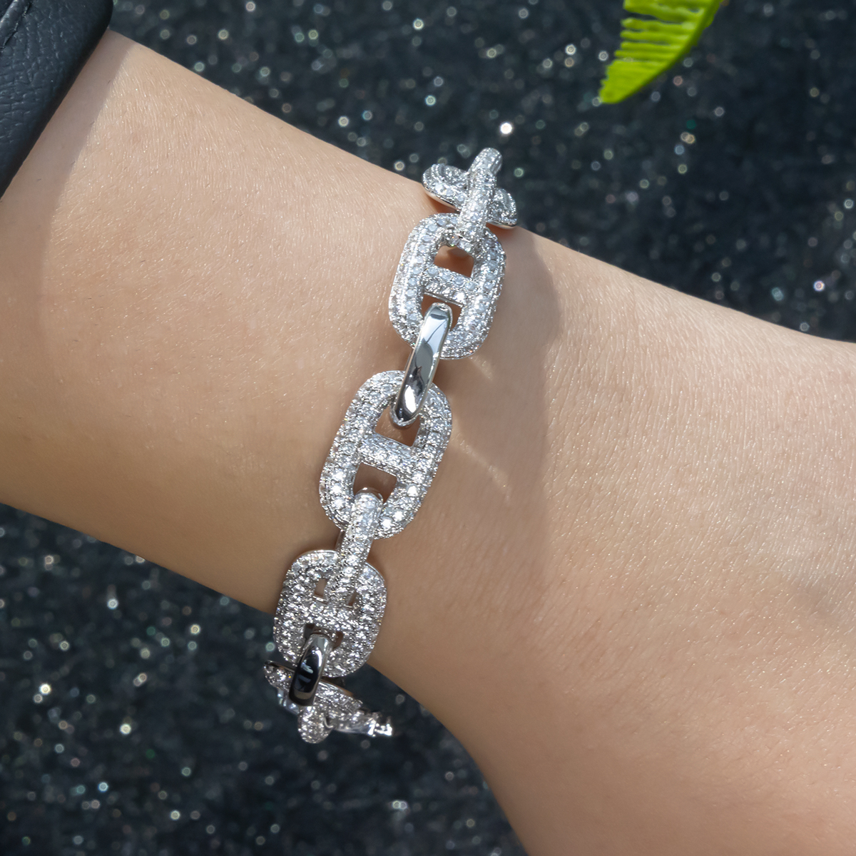 Alloy Gold Plated Link Bracelet - Image 3