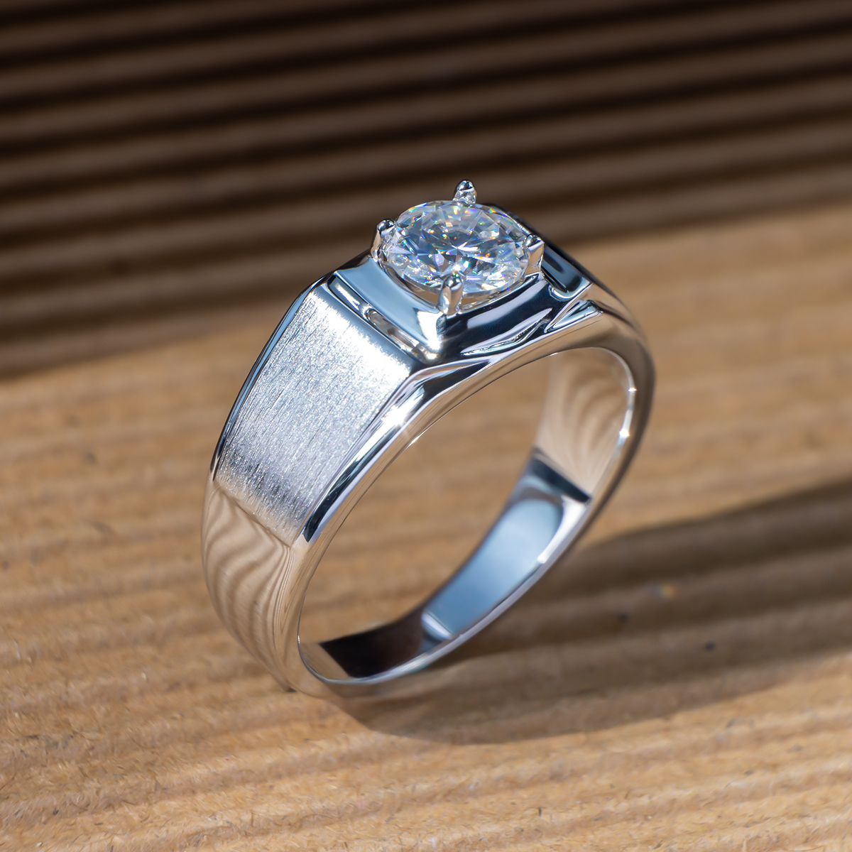 Men's Silver Ring Lab Moissanite - Image 2