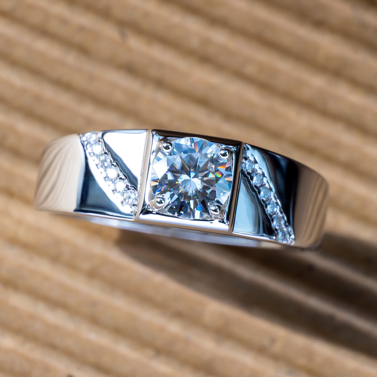 Men's Silver Ring Lab Moissanite - Image 4