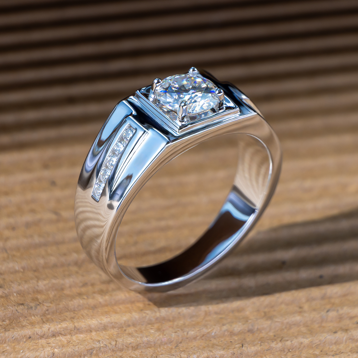 Men's Silver Ring Lab Moissanite - Image 4