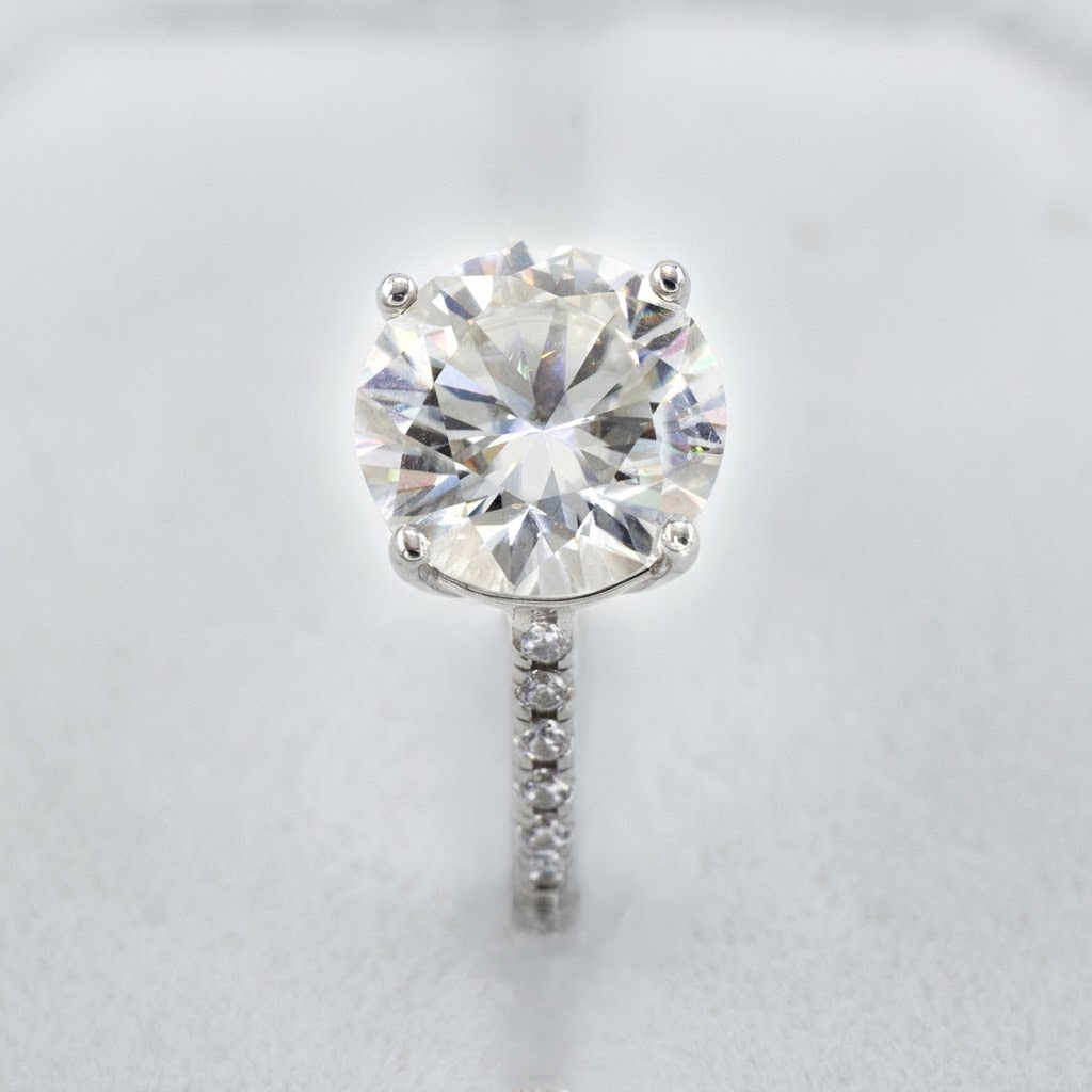 Lab Moissanite Round Solitaire Ring in 925 Silver - Image 3