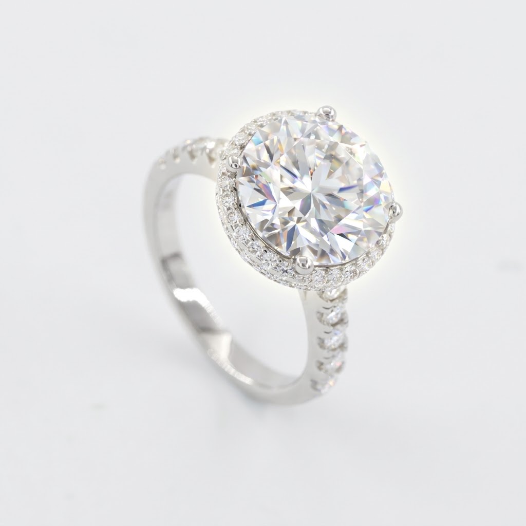 925 Sterling Silver Lab Moissanite Halo Ring - Image 2