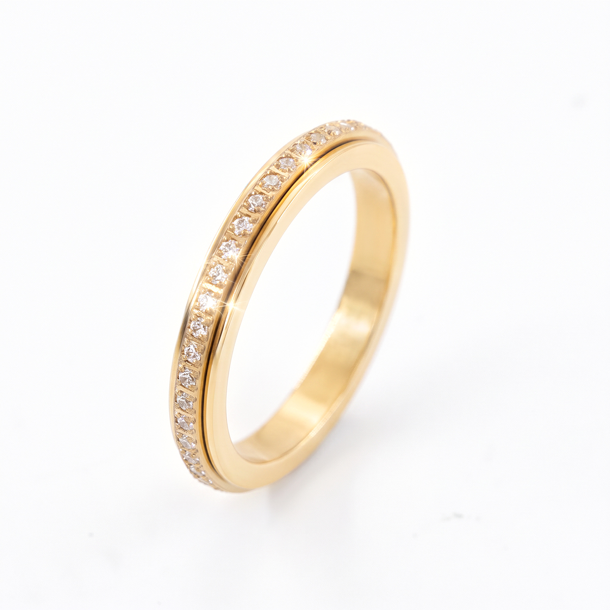 Diamondlite Edge Band Ring - Image 3